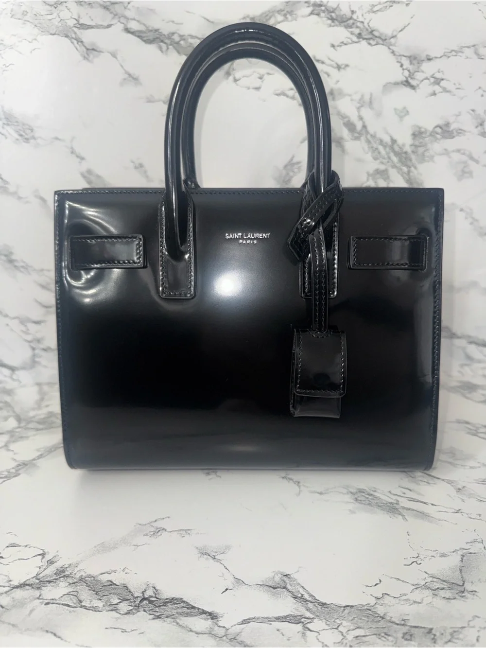 Never used Saint Laurent Nano Sac de Jour Patent Leather Top Handle bag in Black - Picture 2 of 10